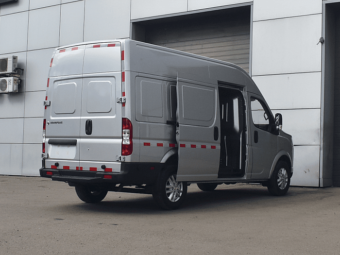 Цельнометаллический фургон металлик DongFeng